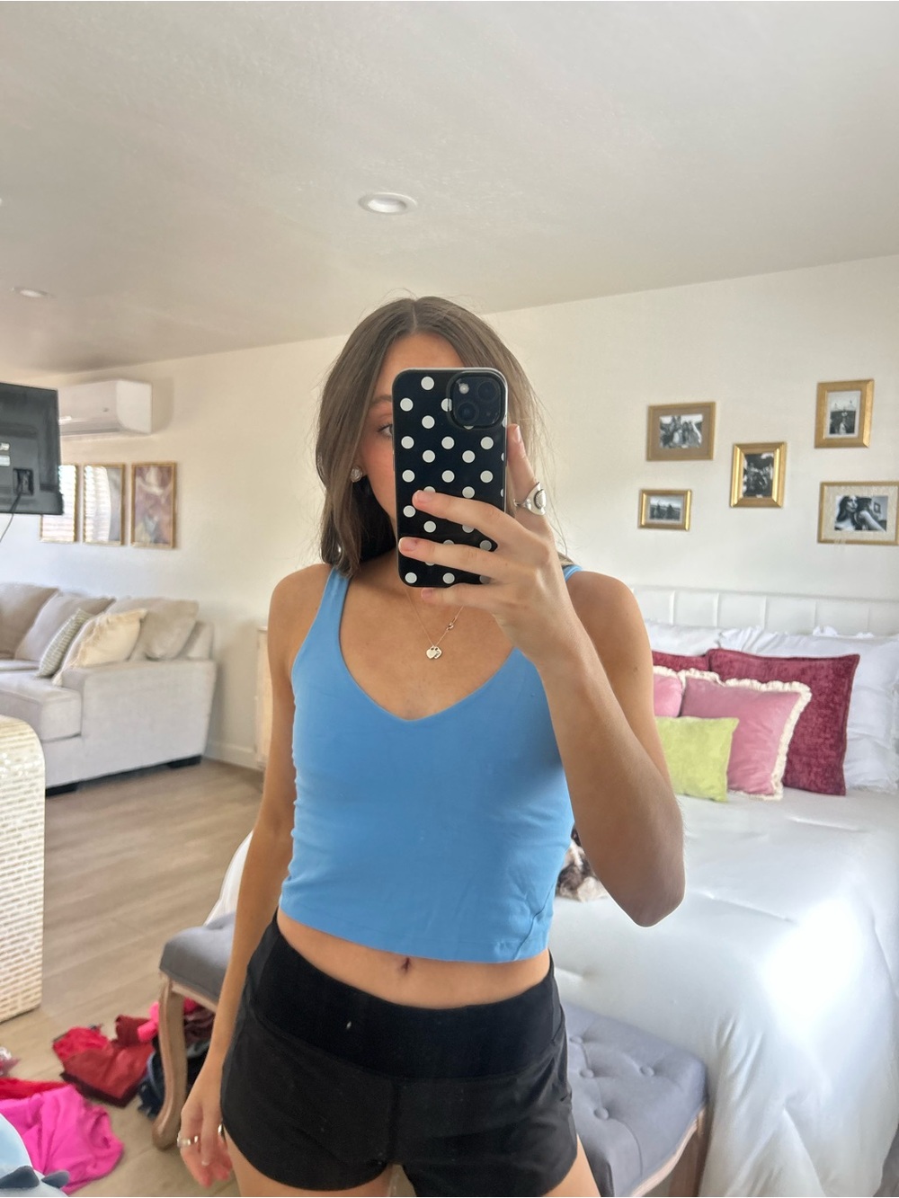 lululemon athletica Sky Blue V-Neck Cropped Tank size 6